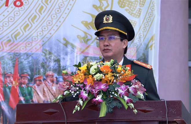 Đại tá Lê Văn Sao - Giám đốc Công an Hà Tĩnh phát biểu tại buổi lễ.