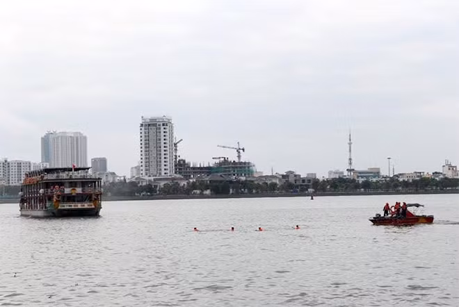Đưa nạn nhân bị nạn ra khu vực an toàn.