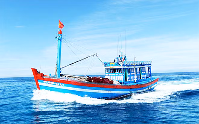 Cả nước còn hơn 100.000 phương tiện thuỷ hết hạn nhưng chưa đi kiểm định.