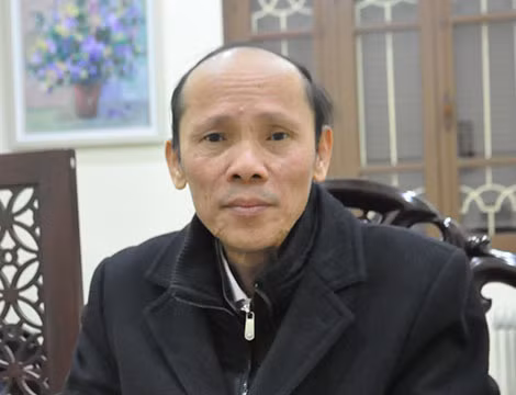 Ông Huỳnh Văn Ngàn và giây phút thảnh thơi cuối ngày sau những bộn bề công việc cuối năm.