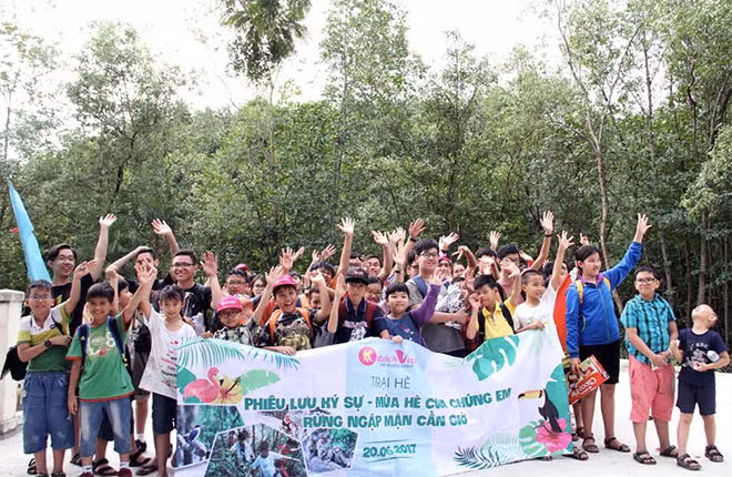 Trại hè “Truy tìm kho báu” do Du Lịch Việt tổ chức. Trại hè “Truy tìm kho báu” do Du Lịch Việt tổ chức.