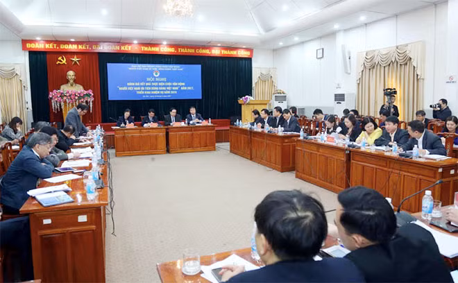 Các đại biểu tập trung thảo luận tại Hội nghị. Các đại biểu tập trung thảo luận tại Hội nghị.