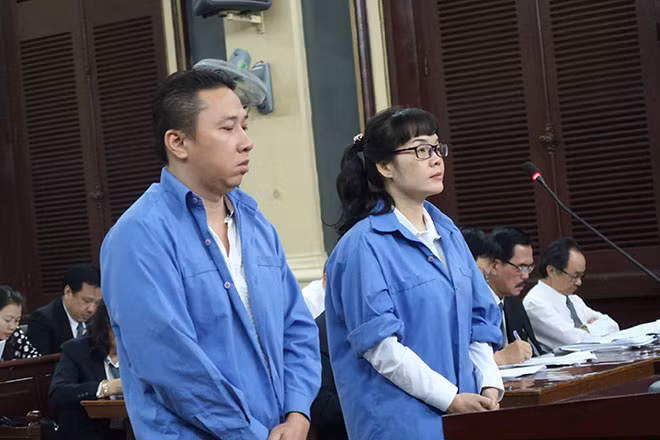 Huyền Như và Võ Anh Tuấn tại phiên xử sơ thẩm.
