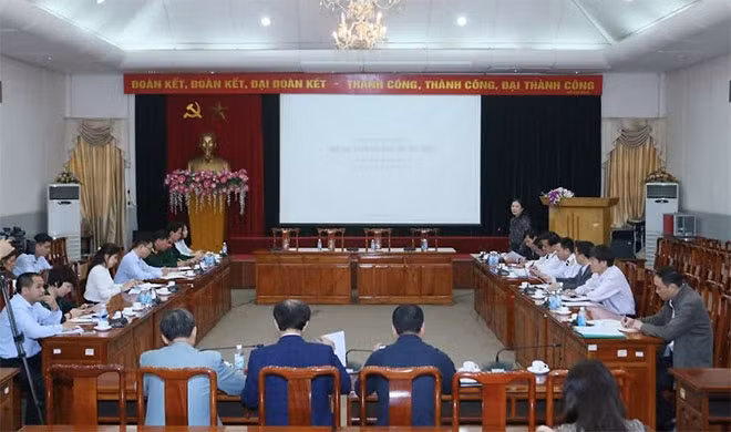 Phó Chủ tịch UBTƯ MTTQ Việt Nam Trương Thị Ngọc Ánh chủ trì cuộc họp triển khai Kế hoạch vận động ủng hộ xây dựng Nhà Đại đoàn kết tại đảo Trường Sa.