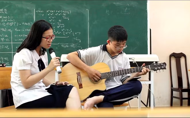 Các trường đang rất lo ngại môn âm nhạc đưa vào học chính khoá.