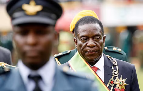 Từ vị trí “nhân vật số 2” suốt bao năm, Emmerson Mnangagwa đã trở thành nhân vật số 1. Từ vị trí “nhân vật số 2” suốt bao năm, Emmerson Mnangagwa đã trở thành nhân vật số 1.