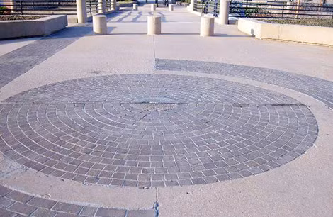 Vòng tròn huyền bí được gọi là “trung tâm vũ trụ” ở thành phố Tulsa (Mỹ).