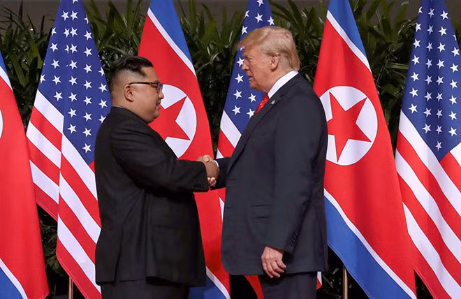 Lãnh đạo Mỹ-Triều trong cuộc gặp thượng đỉnh tại Singapore. Ảnh Reuters.
