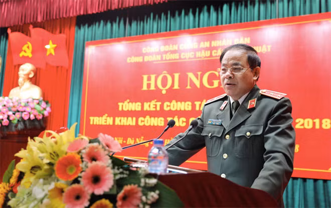 Trung tướng Nguyễn Văn Chuyên phát biểu chỉ đạo tại Hội nghị. Trung tướng Nguyễn Văn Chuyên phát biểu chỉ đạo tại Hội nghị.