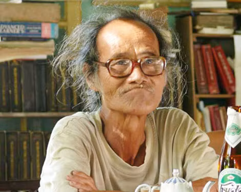Nhà thơ Trần Vàng Sao.