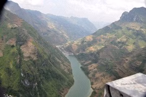 Việt Nam có nhiều tiềm năng về du lịch nhưng các vi phạm của cơ sở hoạt động dịch vụ du lịch sẽ khiến du lịch Việt “mất điểm” trong mắt du khách. Ảnh: minh họa. Việt Nam có nhiều tiềm năng về du lịch nhưng các vi phạm của cơ sở hoạt động dịch vụ du lịch sẽ khiến du lịch Việt “mất điểm” trong mắt du khách. Ảnh: minh họa.