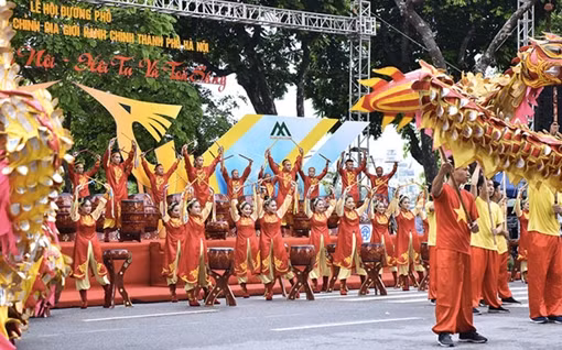 Rực rỡ sắc màu lễ hội đường phố Festival Huế 2022 ảnh 15