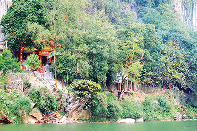 Đền Thắm, huyện Chợ Mới, Bắc Kạn.