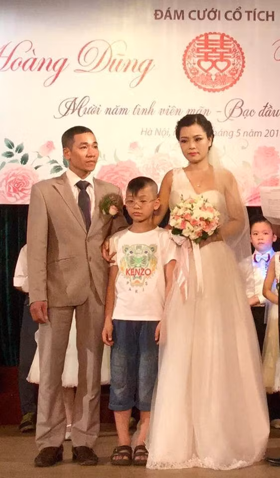Đôi vợ chồng trẻ.