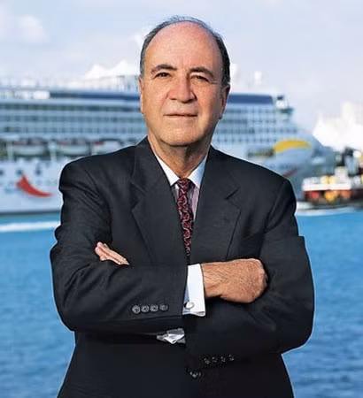 Giáo sư Bernard H.Oxman đến từ Đại học Luật ở Miami (Mỹ). Giáo sư Bernard H.Oxman đến từ Đại học Luật ở Miami (Mỹ).