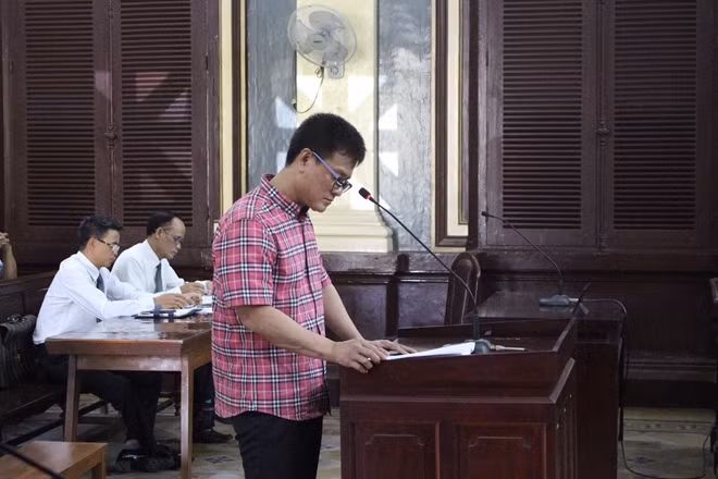 Bị cáo Nguyễn Trường Duy tại toà