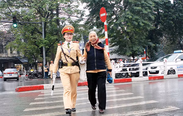 Hình ảnh ngày thường của CSGT. Hình ảnh ngày thường của CSGT.