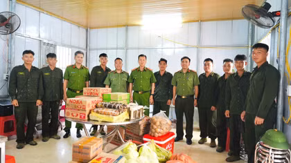 Vượt nắng thắng mưa trên công trường vùng cao