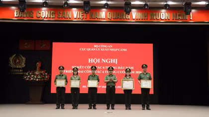 Cục Quản lý xuất nhập cảnh ghi dấu ấn trong 6 tháng đầu năm 2026
