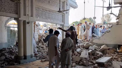 Đánh bom và xả súng tại trụ sở cảnh sát Pakistan, ít nhất 31 người thiệt mạng