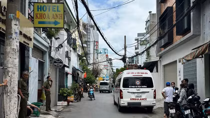 Người đàn ông tử vong bất thường trong khu nhà trọ 3 tầng