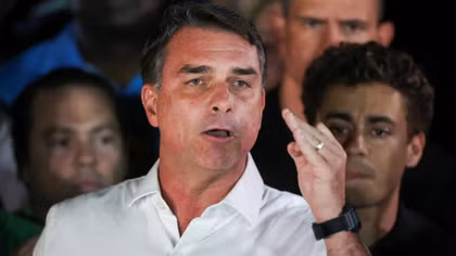 Mỹ cấp thị thực cho Thượng nghị sĩ Brazil Bolsonaro giữa bối cảnh điều tra trong nước