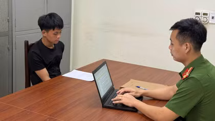 Bắt giữ đối tượng dùng dao khống chế 3 mẹ con để cướp tài sản