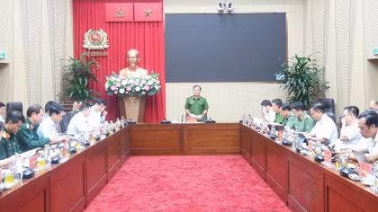 Tháo gỡ vướng mắc, thúc đẩy triển khai Đề án 06