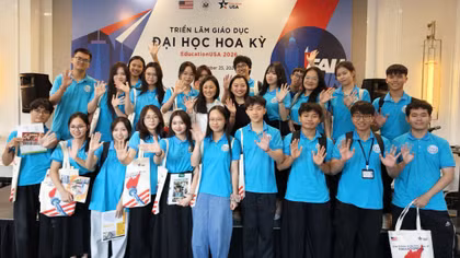 Hàng trăm bạn trẻ tham gia triển lãm giáo dục đại học Hoa Kỳ 