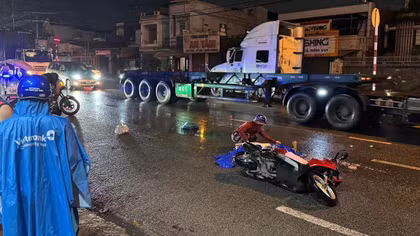 Hai vợ chồng gặp nạn trên đường từ đám tang về nhà