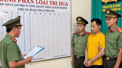 Bắt tạm giam đối tượng xuất cảnh trái phép sang Campuchia đánh bạc