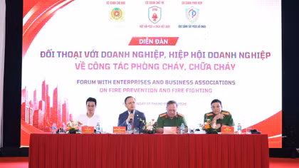 Đối thoại tháo gỡ vướng mắc phòng cháy, chữa cháy: Giảm thủ tục, không giảm an toàn