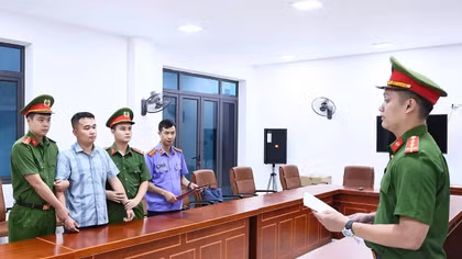 Các đại biểu tham dự hội nghị.