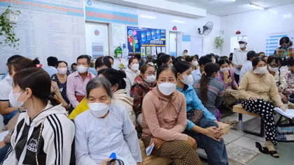 Cần Thơ: Bệnh viện Ung bướu gặp khó vì không liên lạc được với nhà thầu