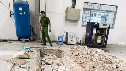 Bắt Phó Giám đốc doanh nghiệp chỉ đạo chôn lấp gần 48 tấn chất thải