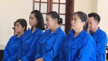 Tạo màn kịch kết hôn để lừa đảo chiếm đoạt tiền của người nước ngoài