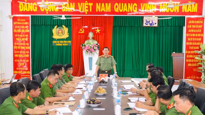 Đảng ủy Công an tỉnh Vĩnh Long thực hiện kiểm tra, giám sát tại các tổ chức đảng trực thuộc.