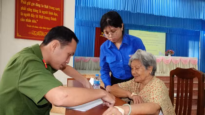 Công an Đồng Tháp: Cao điểm thu nhận mẫu ADN cho thân nhân liệt sĩ