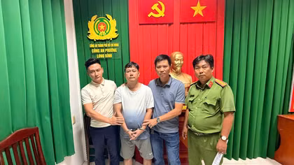 Người dân phát hiện và bắt giữ đối tượng truy nã 