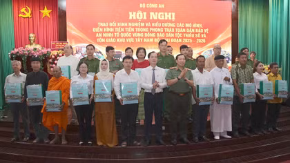 Phát huy sức mạnh của đồng bào các dân tộc, tôn giáo trong bảo vệ an ninh Tổ quốc
