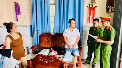 Bắt giữ nhiều đối tượng tham gia tổ chức lô đề, cá độ bóng đá