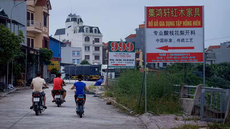 Biển hiệu tiếng Trung, phố Tàu, Từ Sơn, Đồng Kỵ, Phù Khê, Bắc Ninh