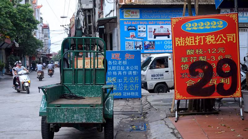 Biển hiệu tiếng Trung, phố Tàu, Từ Sơn, Đồng Kỵ, Phù Khê, Bắc Ninh