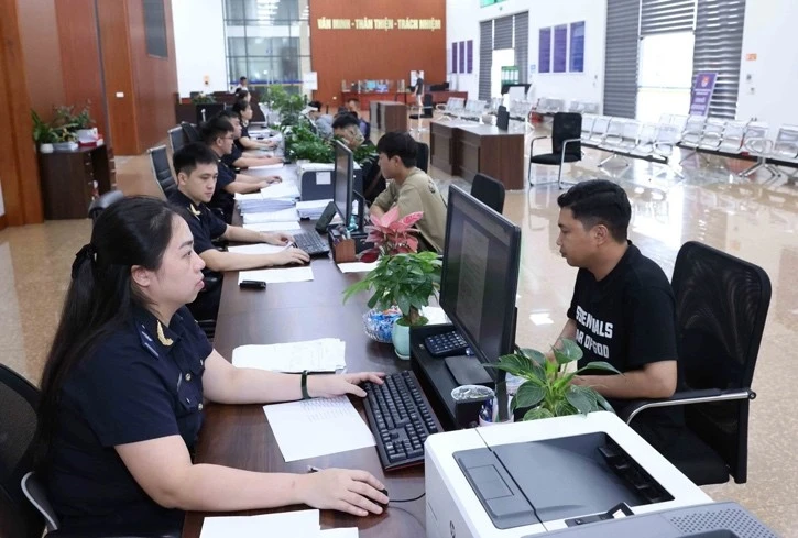 Hải quan tăng tốc thu ngân sách, khơi thông dòng chảy xuất nhập khẩu