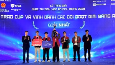 Học viện Bưu chính viễn thông hai năm liên tiếp giành cúp Sinh viên An ninh mạng
