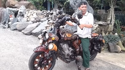 Mô tô bằng gốc cây của nông dân Lâm Đồng khiến dân chơi xe sửng sốt