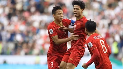  Việt Nam vào tứ kết Asian Cup!