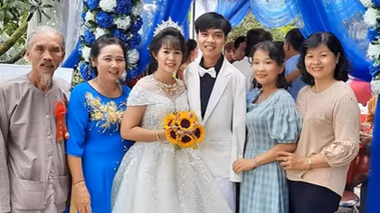 Chuyện tình của những anh chàng "chim cánh cụt"