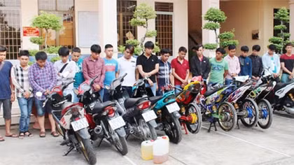 Vĩnh Long: Xử phạt 5 ‘quái xế’ tụ tập đua xe