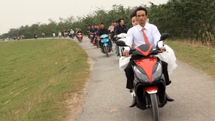 Những con đê vào xuân
